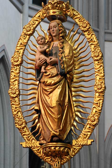 Saint in Mandorla - Vesica Piscis